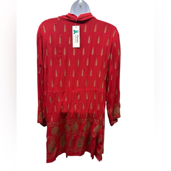 Red and Gold Size Medium Cardigan. J09. BL/RD 3 - Picture 2 of 2